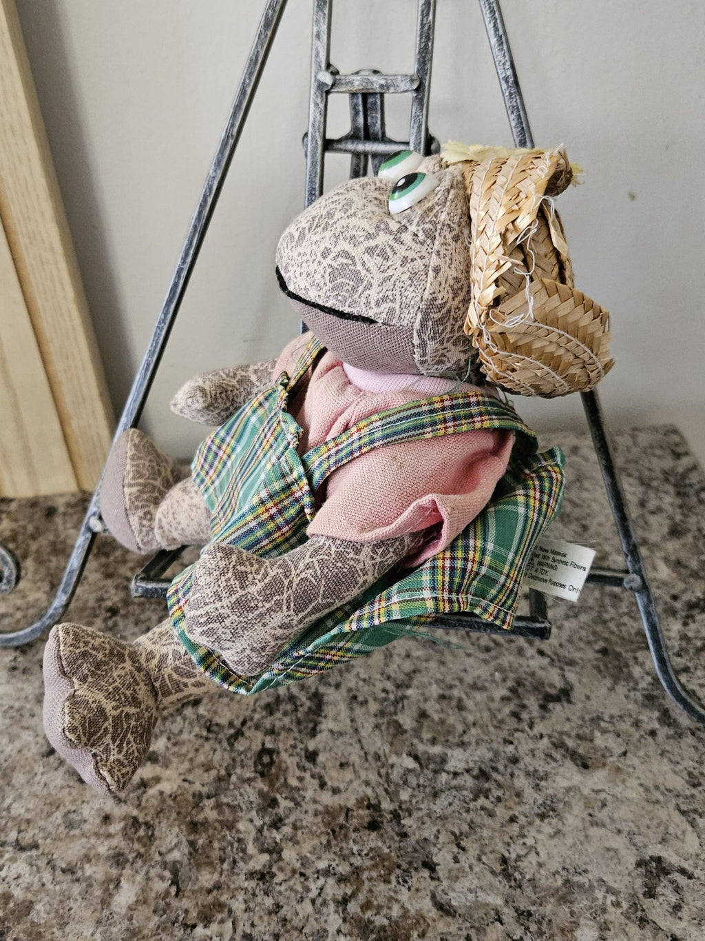 Commonwealth Toy & Novelty Co Vintage 1990's Country Cottage 6" Brown Frog