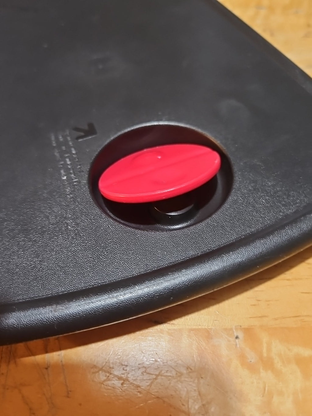 Vintage Tupperware Rock N Serve Vented Replacement Lid #3382B Black & Red 11 X 8