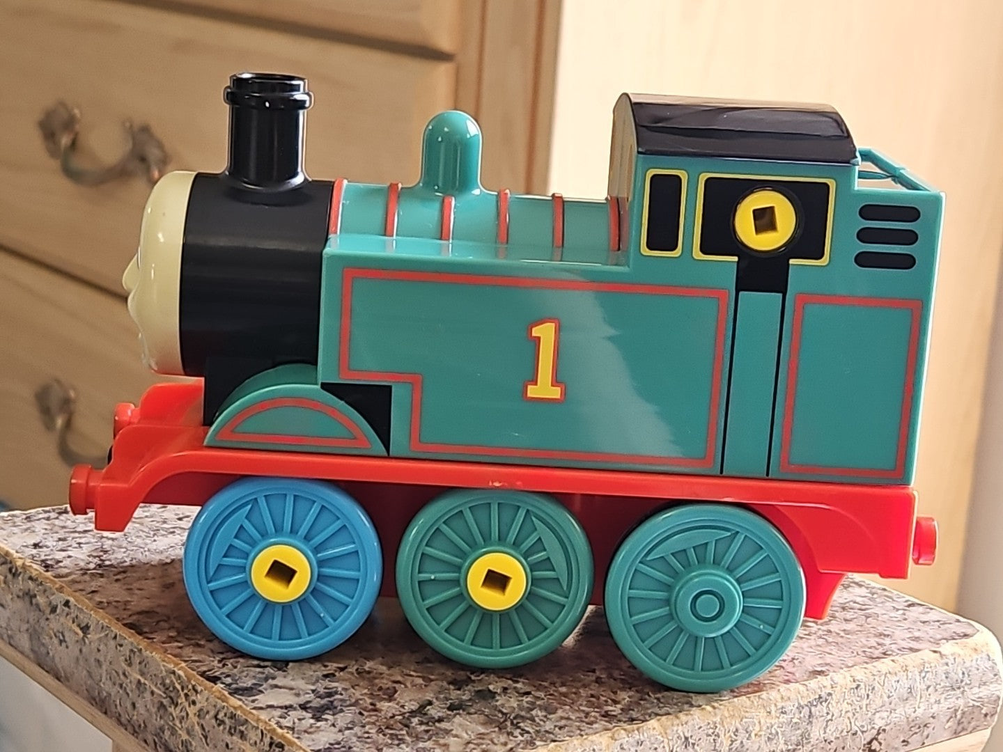 Thomas The Tank Tomy Motorized Train Engine 2004 6.5" Non Functioning Parts Only