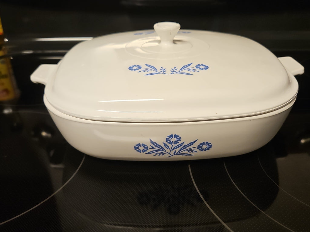 Corning Ware Blue Cornflower Pyroceram A28 10” Casserole Baking Dish w/ Lid EUC