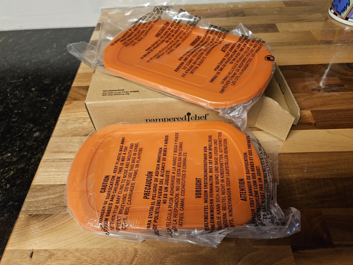 Set of 2 Pampered Chef Freezer Storage Containers with Lids #100078 NIB