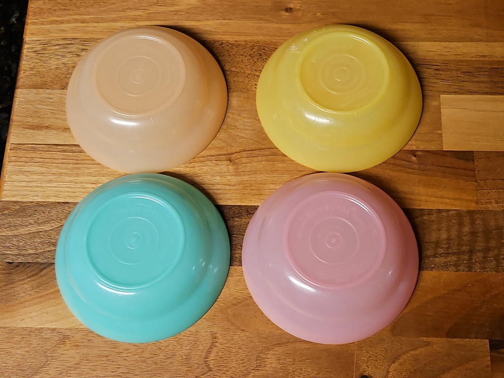 Vintage Tupperware Pastel Small Dessert Berry Bowls Set of 4 #154