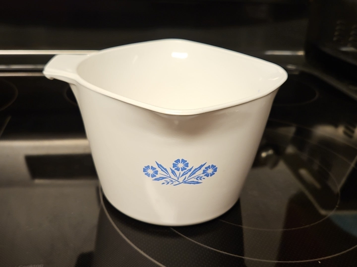 Vintage CorningWare Blue Cornflower 1 Qt / 4c Sauce Maker Measuring Cup