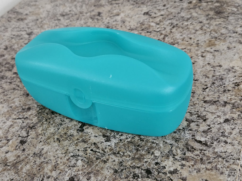 Tupperware Mini-Twin Sub Sandwich Keeper Hoagie Keeper Hot Dog Keeper #7088A