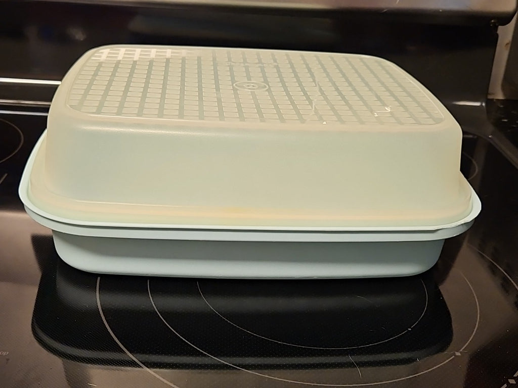 Vintage Tupperware Mint Green Season & Serve Marinade Dish W Lid 1295-7 & 1294-1