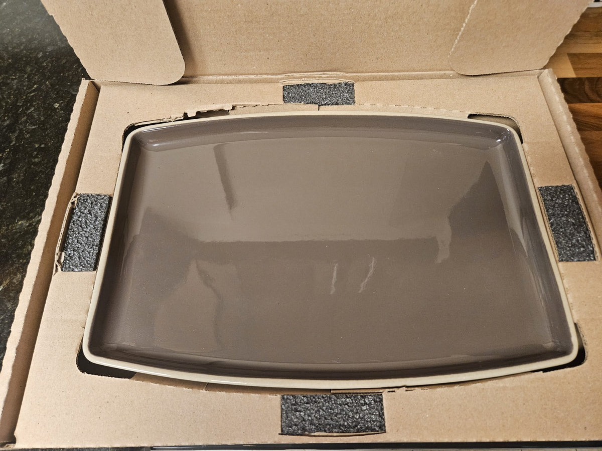 NIB Retired Pampered Chef Stoneware Rectangle Large Entertaining Platter #1452