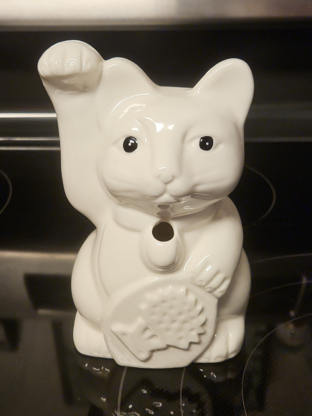 Vintage Benihana Maneki Neko Tiki Lucky Cat White Mug Lucky Waving Cat Figurine