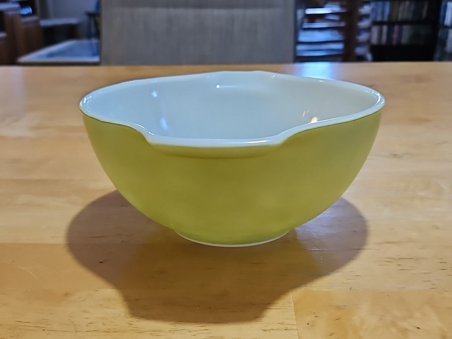Vintage Pyrex #442 1-1/2 Quart Cinderella Mixing Bowl Verde Green Olive Green