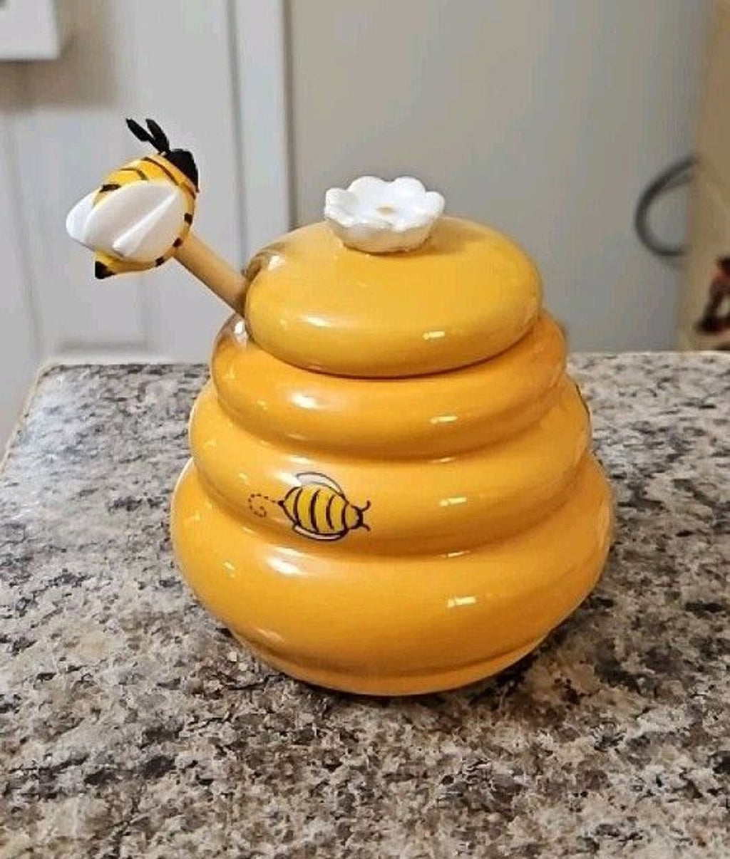 Honey Miel ( French) Ceramic Beehive Jar Pot w Wood Bumble Bee Dipper 3" Kitchen