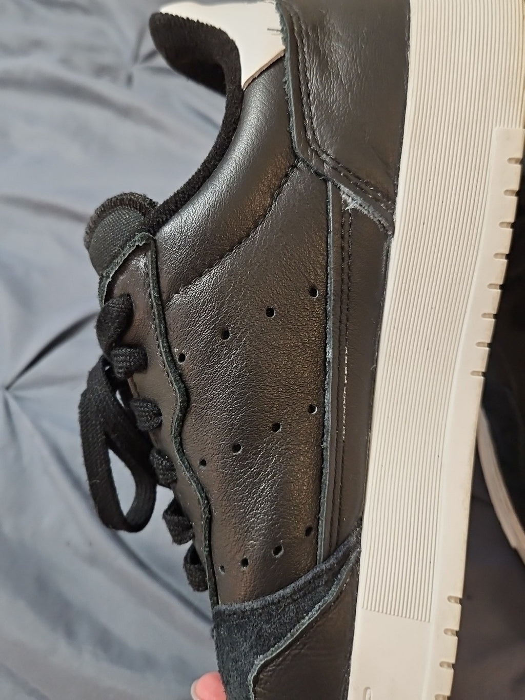 Adidas La Marque Aux 3 Bandes Mens Black Sneakers EH1690 SZ 10.5