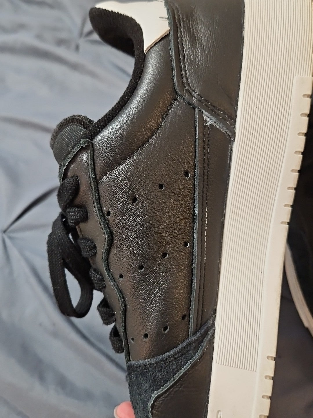 Adidas La Marque Aux 3 Bandes Mens Black Sneakers EH1690 SZ 10.5