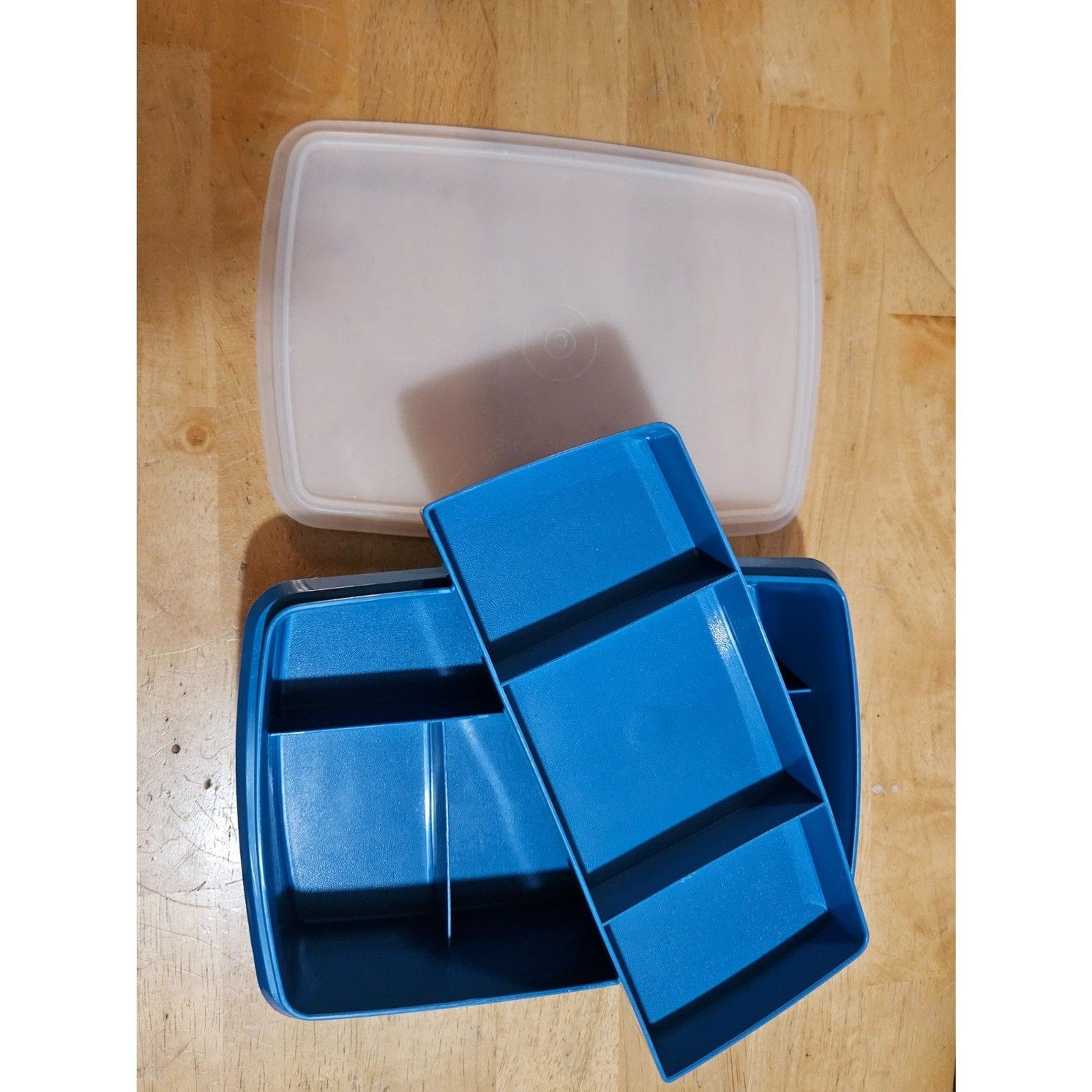 Tupperware Tuppercraft Stow N Go Teal Blue Divided Container w/Insert & Lid 767