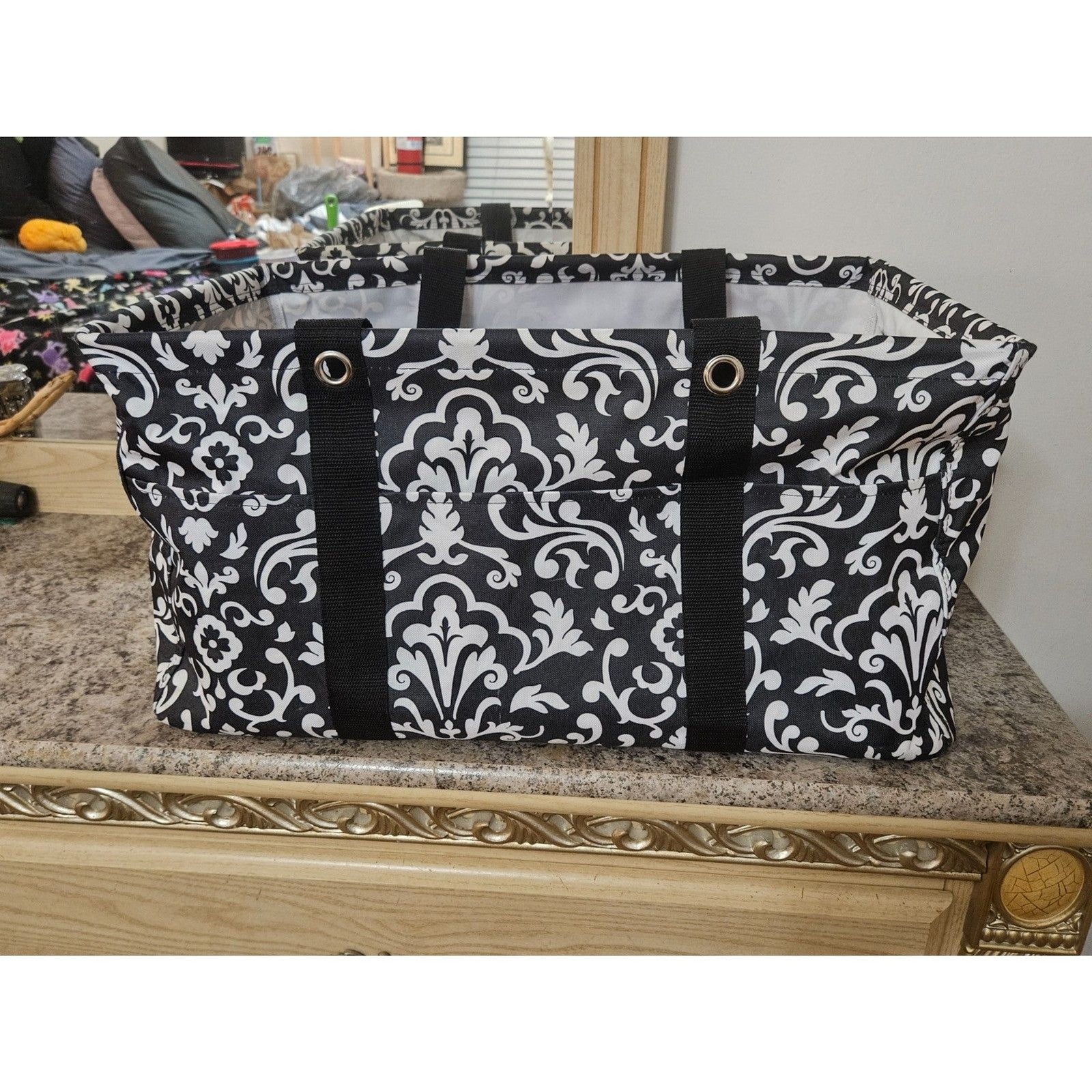 Thirty-One 31 Deluxe Utility Tote Black & White Parisian Pop