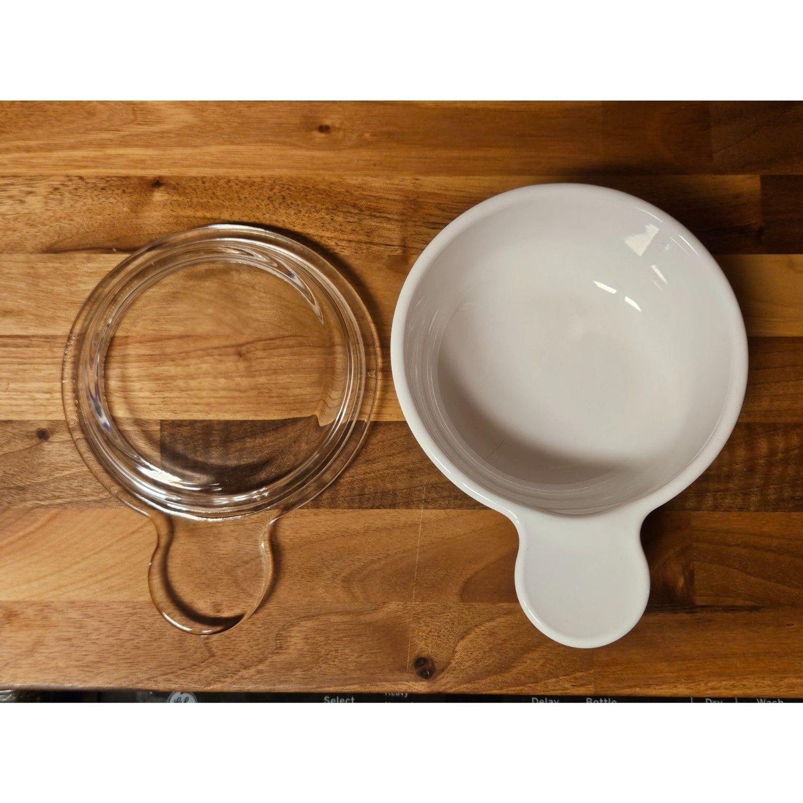 Vintage Corning Ware White Heat N Serve Grab It Bowl P-150-B with Glass lid