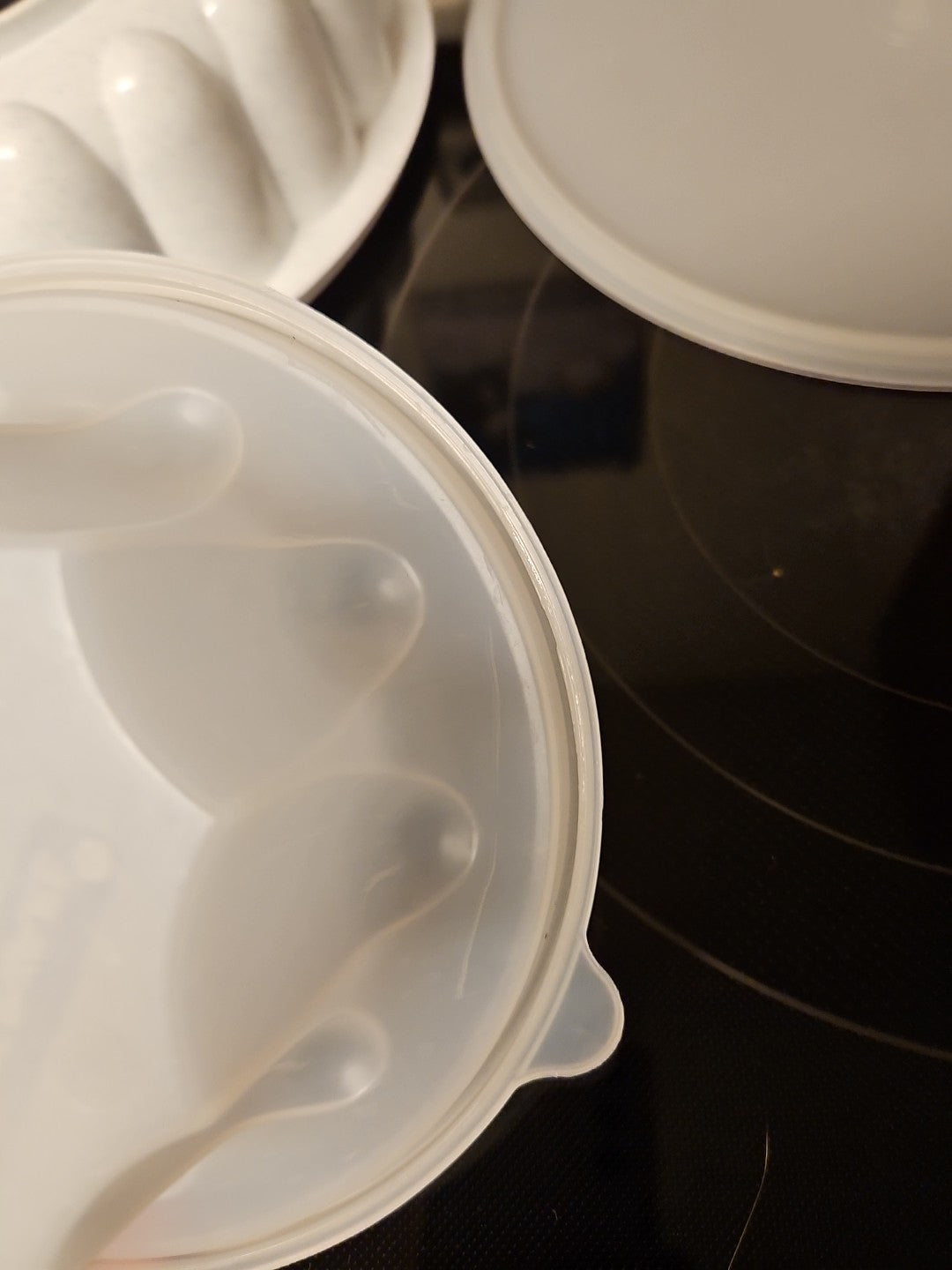Vintage Tupperware White & Blue Speckled 1202-6 Jel-Ring Mold 3 Piece Set