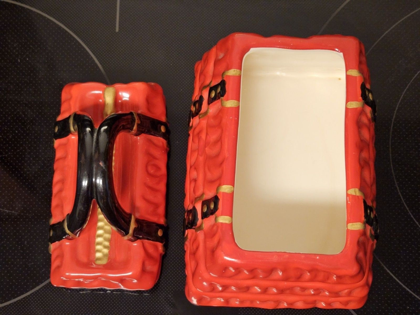 David's Cookies Ceramic Red Pleated Purse Cookie Jar Candy Dish Collectible