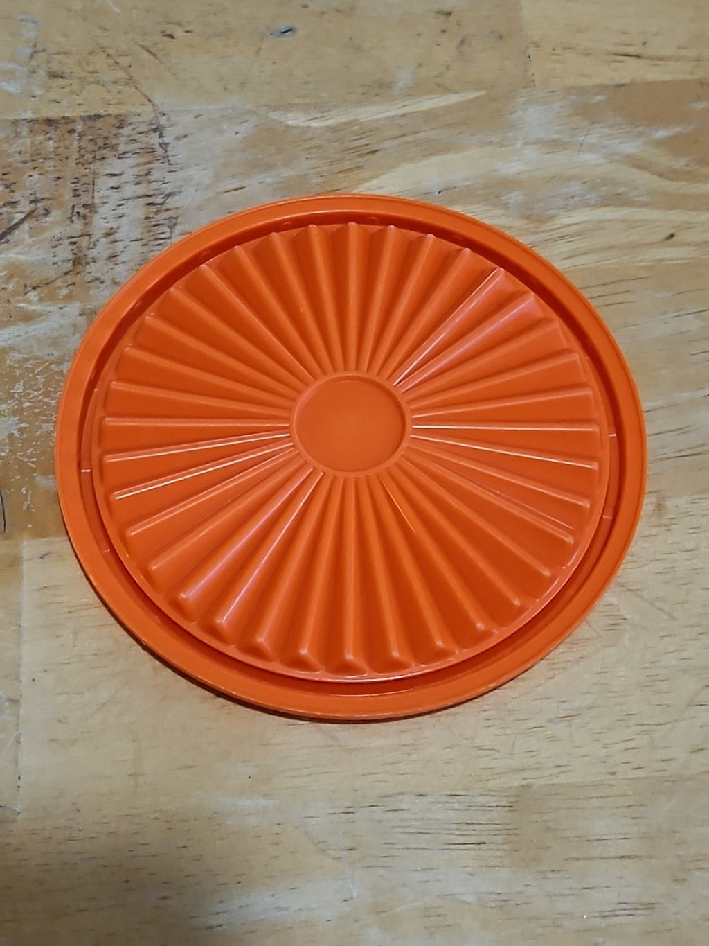 Vintage Tupperware #812 Orange Servalier 5" Round Storage Lid EUC