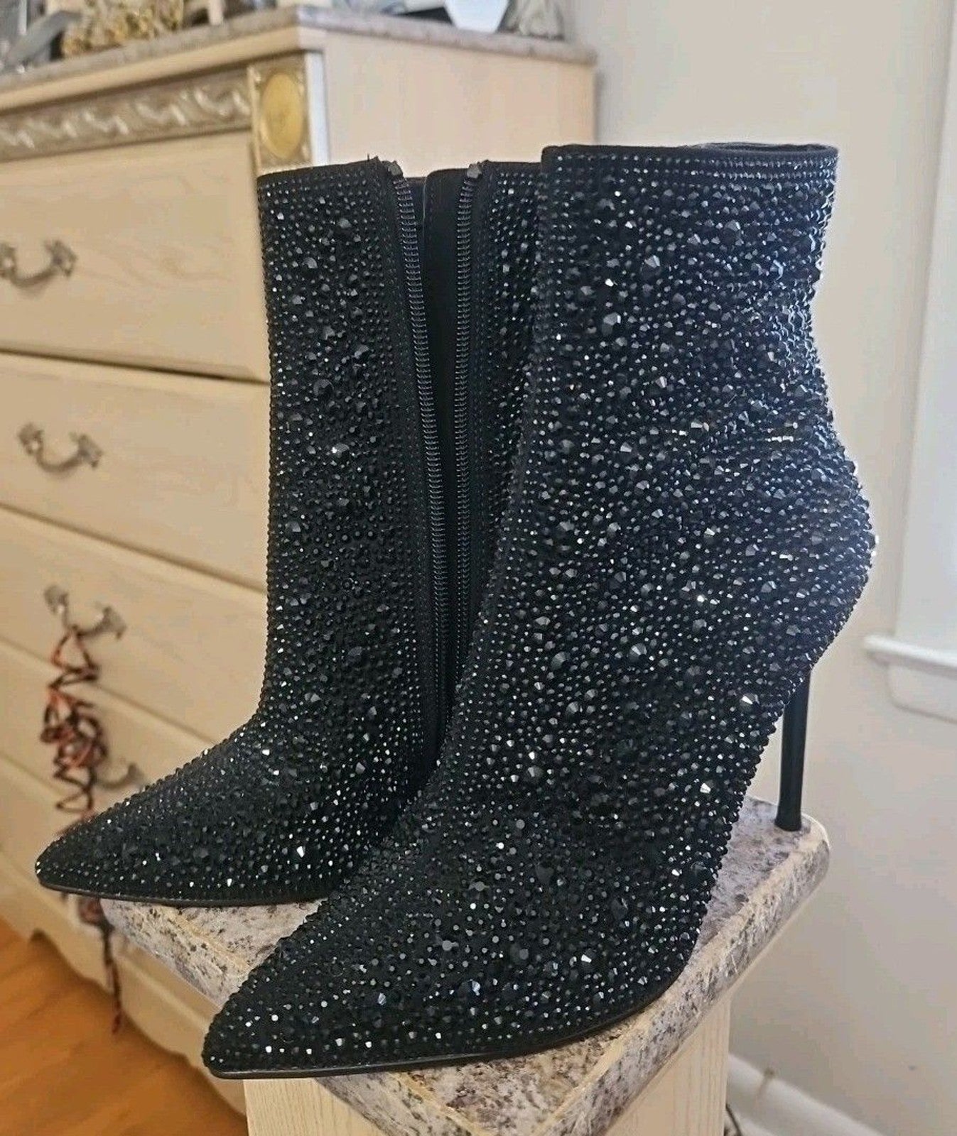 Steve Madden Black Rhinestone Studded Valora Boots Size 6 M