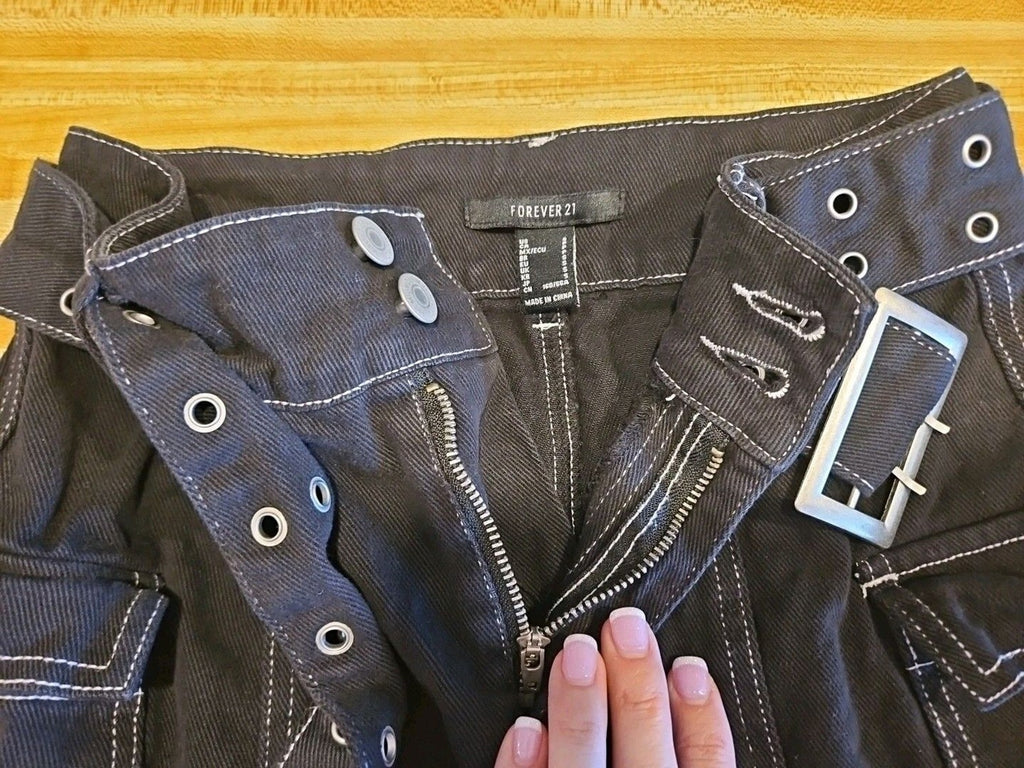 Forever 21 Black Denim Cargo Skirt W/ Riveted Belt Sz S