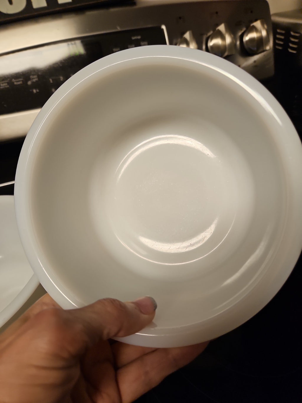 Set Of 2 Vintage Nesting Milk Glass Mixing Bowls Unmarked 9" & 6.5"