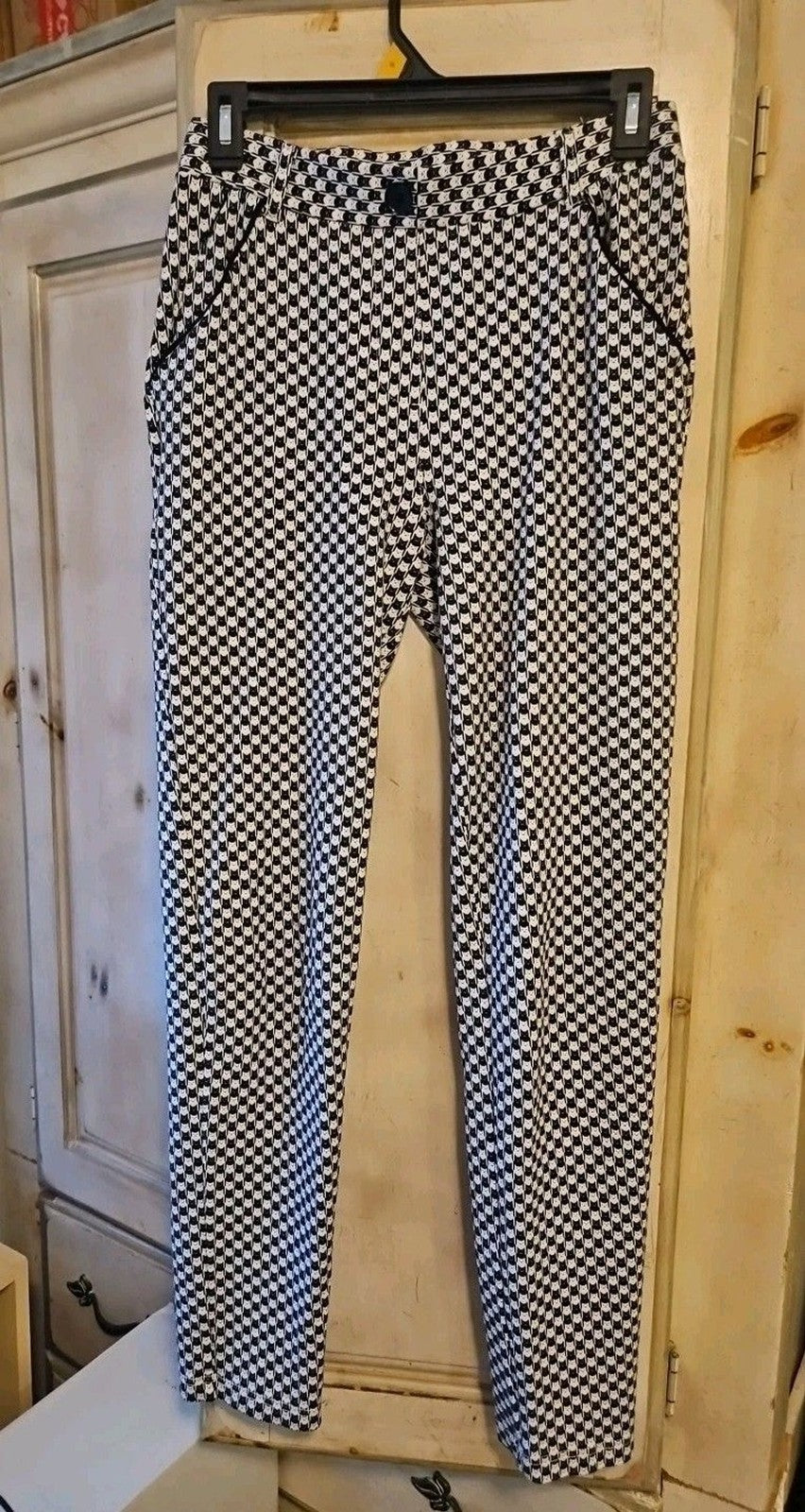 Betabrand Yoga Stretch Dress Pants Women's Size Small Black & White Cat Print