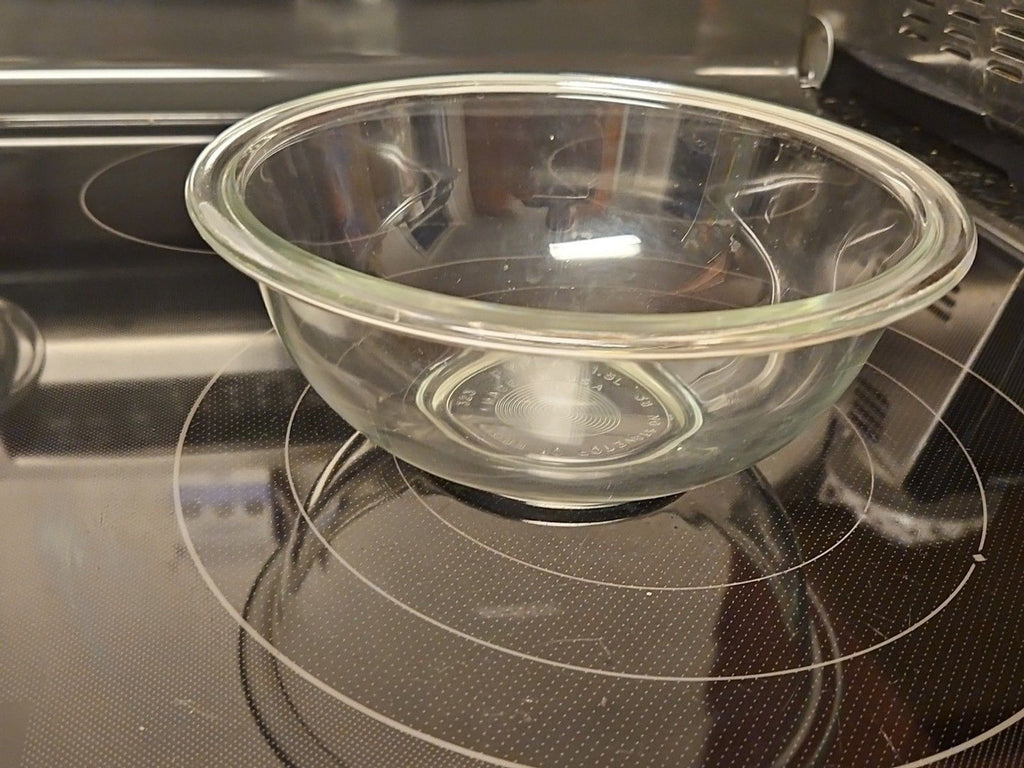 Vintage Pyrex #323 Clear Glass Round Mixing Bowl USA