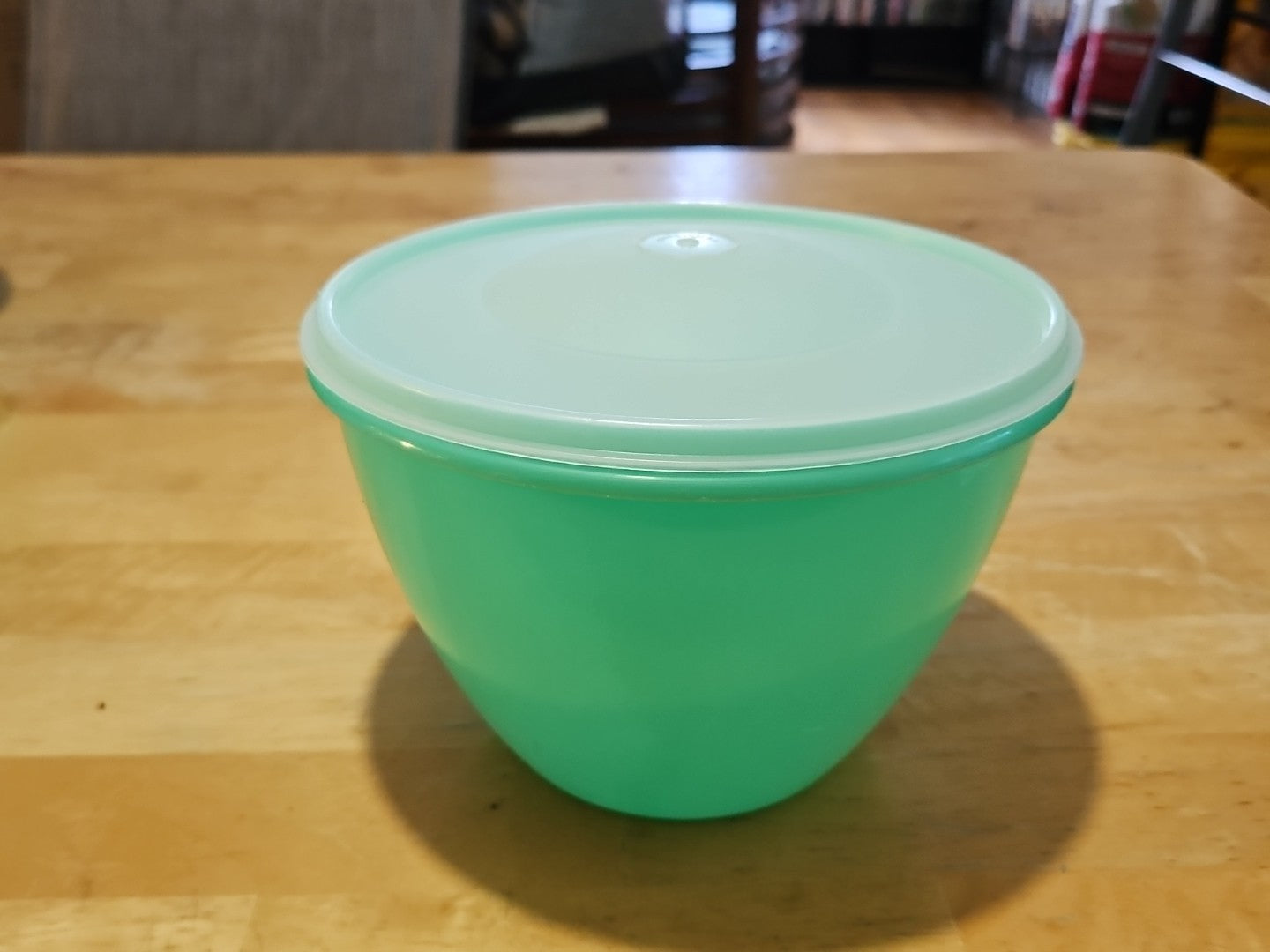 Vintage Tupperware Crisp-It Lettuce Keeper #679-11 Jadeite Green W/Lid No Spike