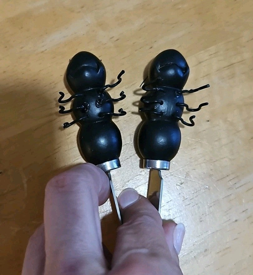Vintage Boston Warehouse Black Ant Picnic Cheese Knife Set Of 2