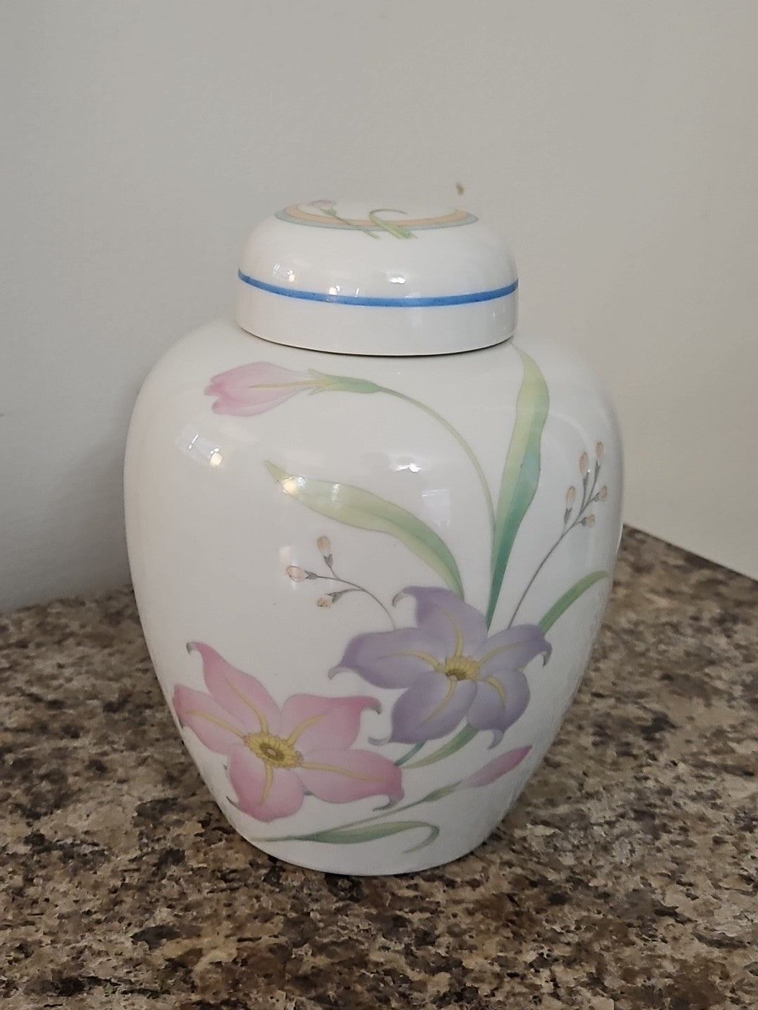 Vintage Chinoiserie Ginger Jar With Lid Purple Orchid & Blue Lily W Gold Accent