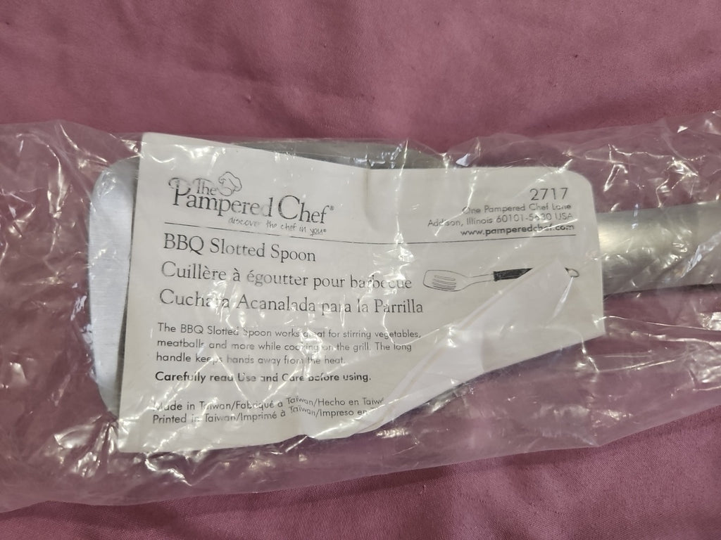 Pampered Chef #2717 BBQ Slotted Spoon 15" NIP