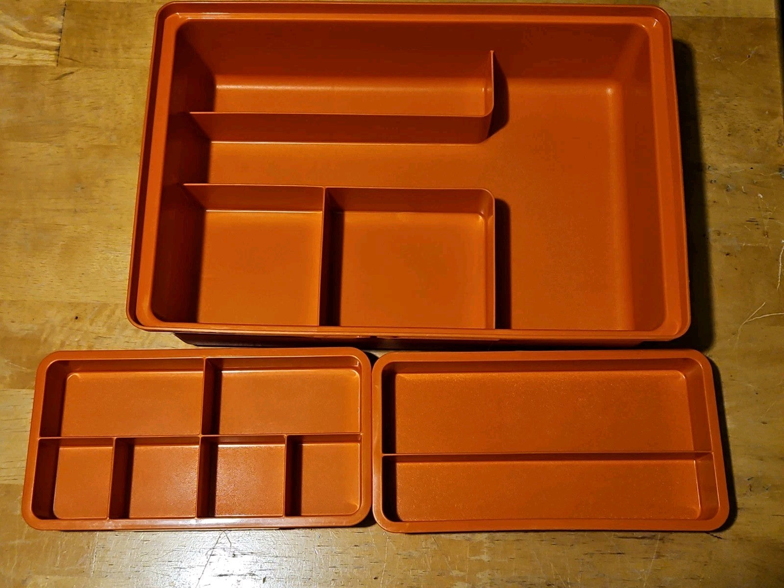 Vintage Tupperware Tuppercraft Orange #1421 Craft Storage Box W/ Lid & 2 Inserts