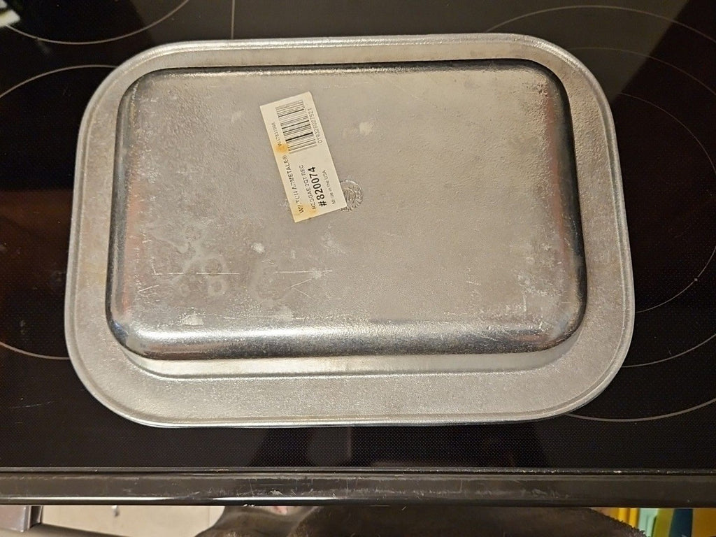 Wilton Armetale "Reggae (Hollowware)" 14 1/2 Inch 2 Qt Baking Dish - Dish Only
