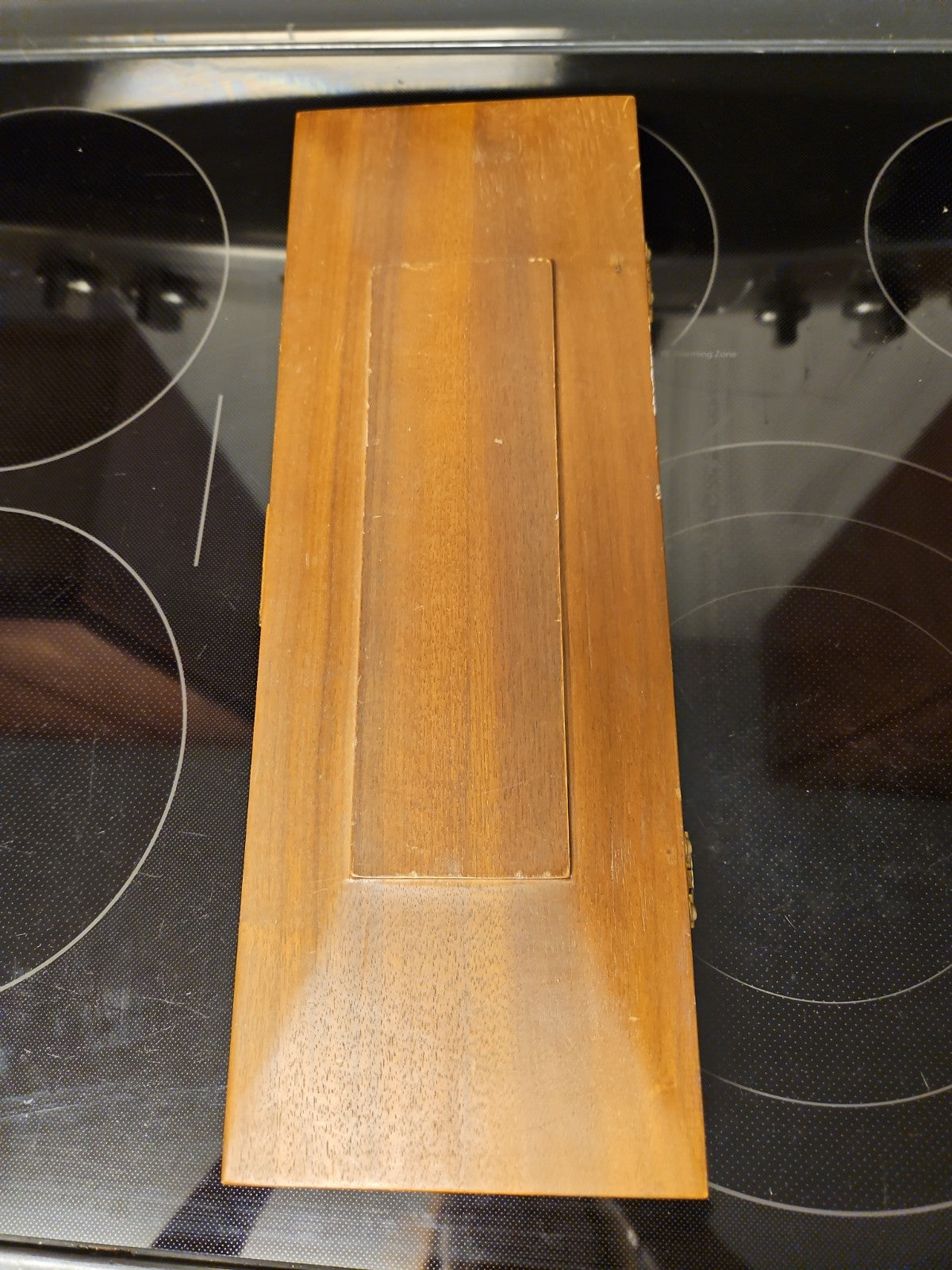 Vintage Carvel Hall Knives for Roast Carving set with Walnut case #22164 READ
