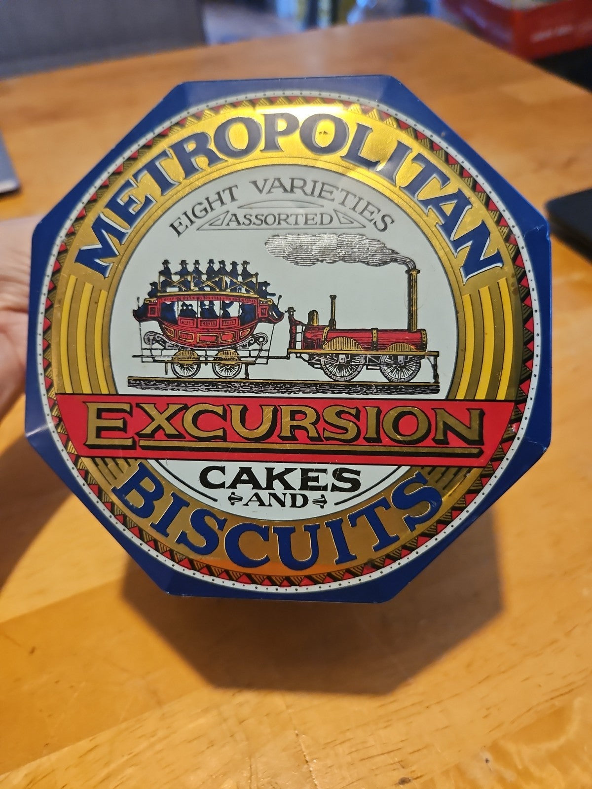 Vintage Metropolitan Excursion Cakes & Biscuits Octagonal Tin