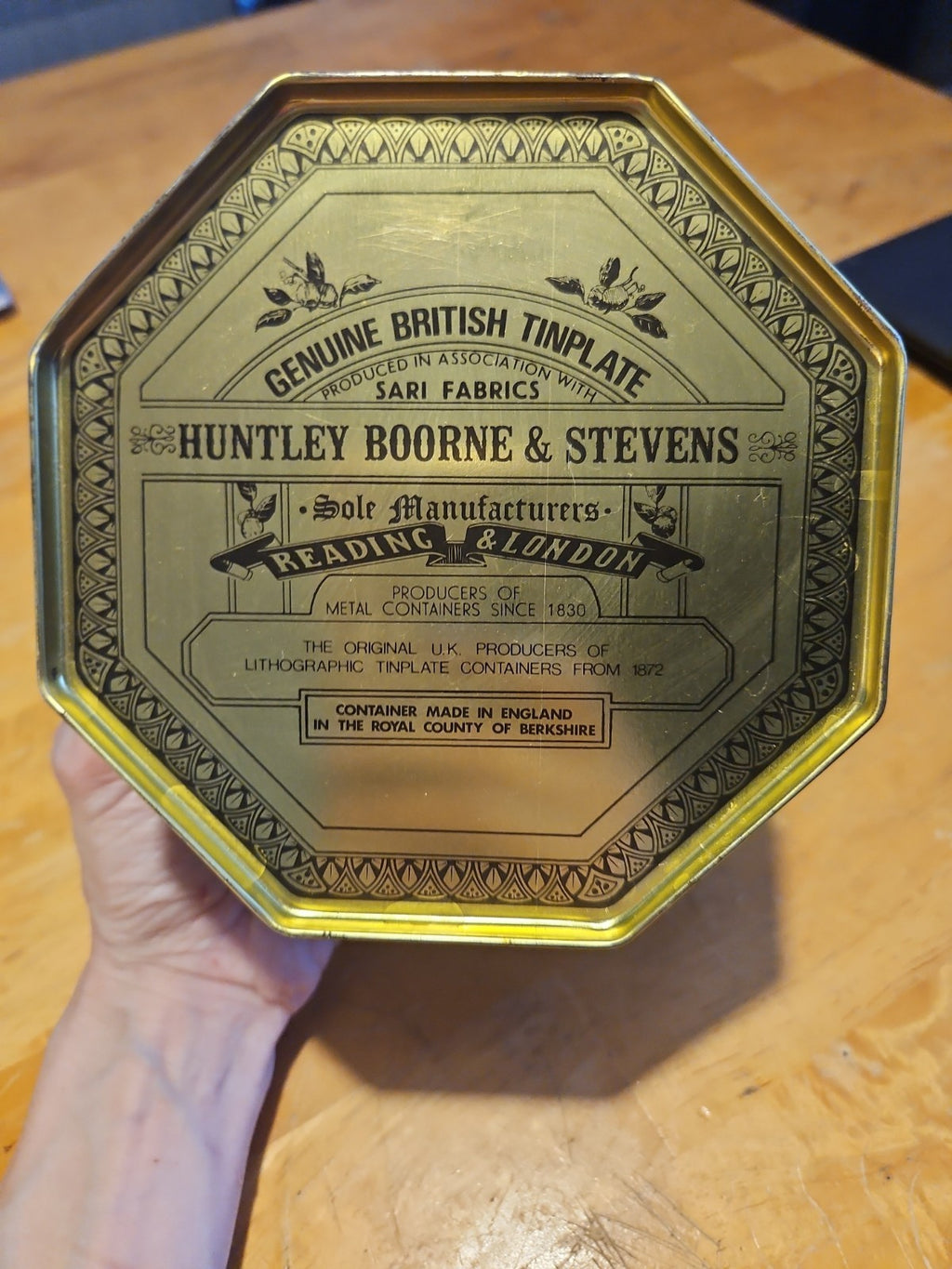 Vintage Metropolitan Excursion Cakes & Biscuits Octagonal Tin