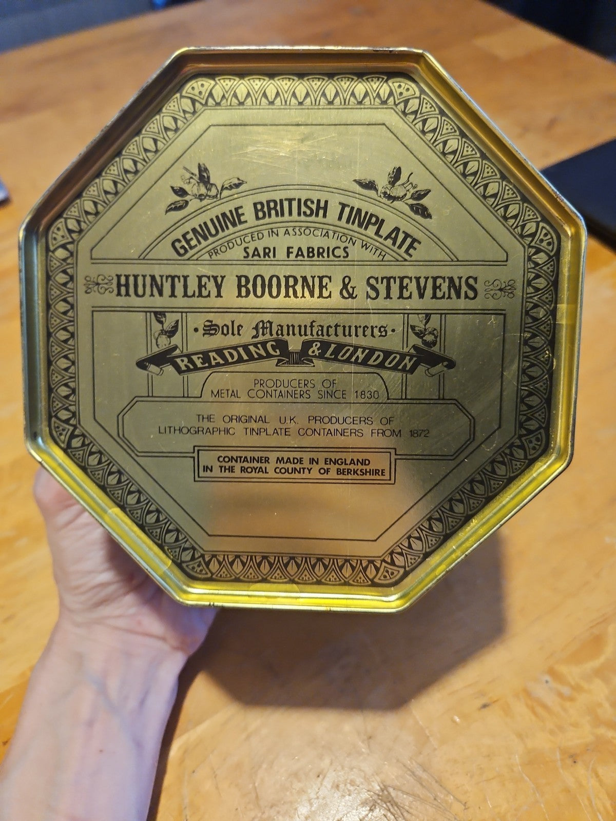 Vintage Metropolitan Excursion Cakes & Biscuits Octagonal Tin