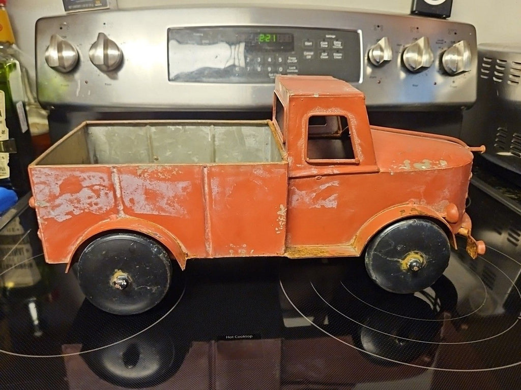 Little Red Farm Truck Rustic Country Chic Metal Garden Planter Pot 15" x 8"