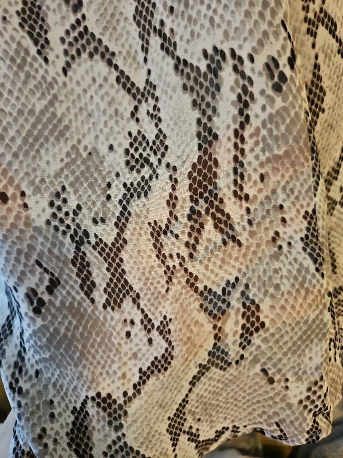 Express Womens Small Portofino Gray Snakeskin Print Slim Fit Sheer Button Blouse