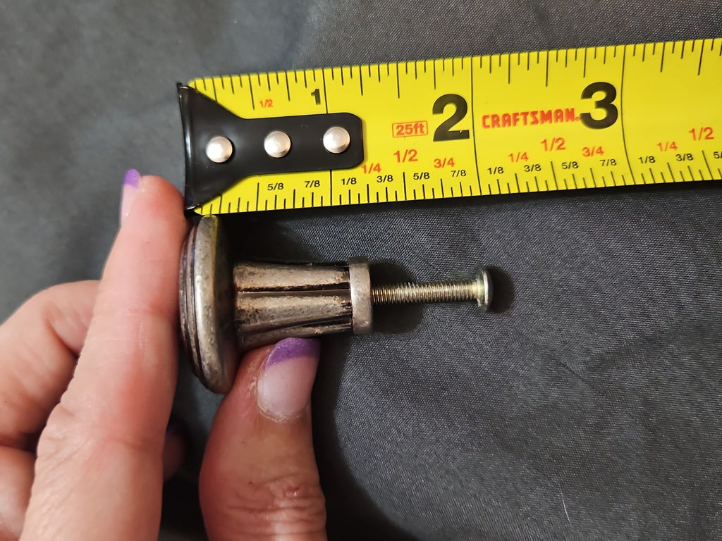 Set Of 4 Top Knobs TK196PTA Luxor Knob Large 1 1/4" Pewter Antique EUC
