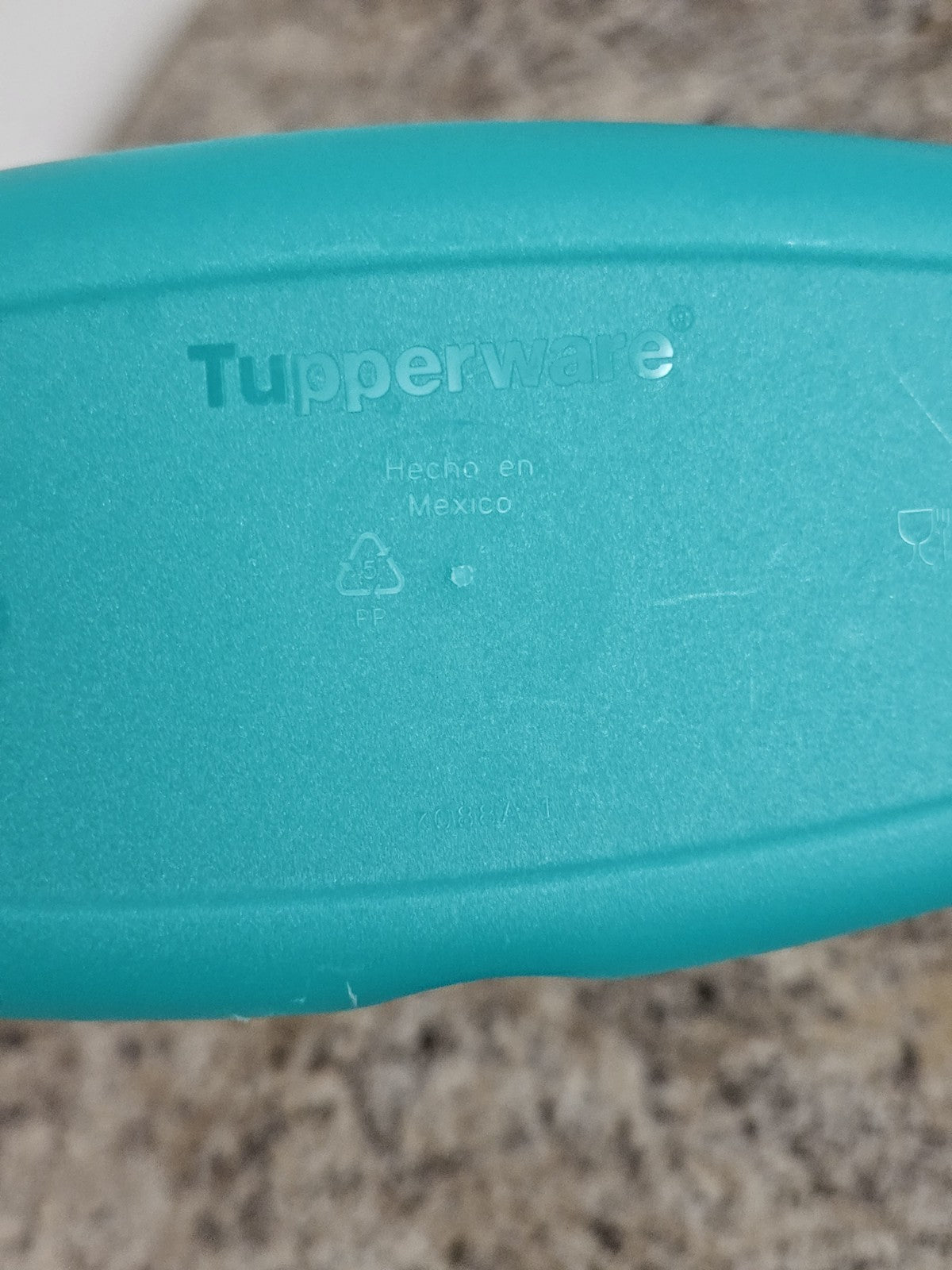 Tupperware Mini-Twin Sub Sandwich Keeper Hoagie Keeper Hot Dog Keeper #7088A