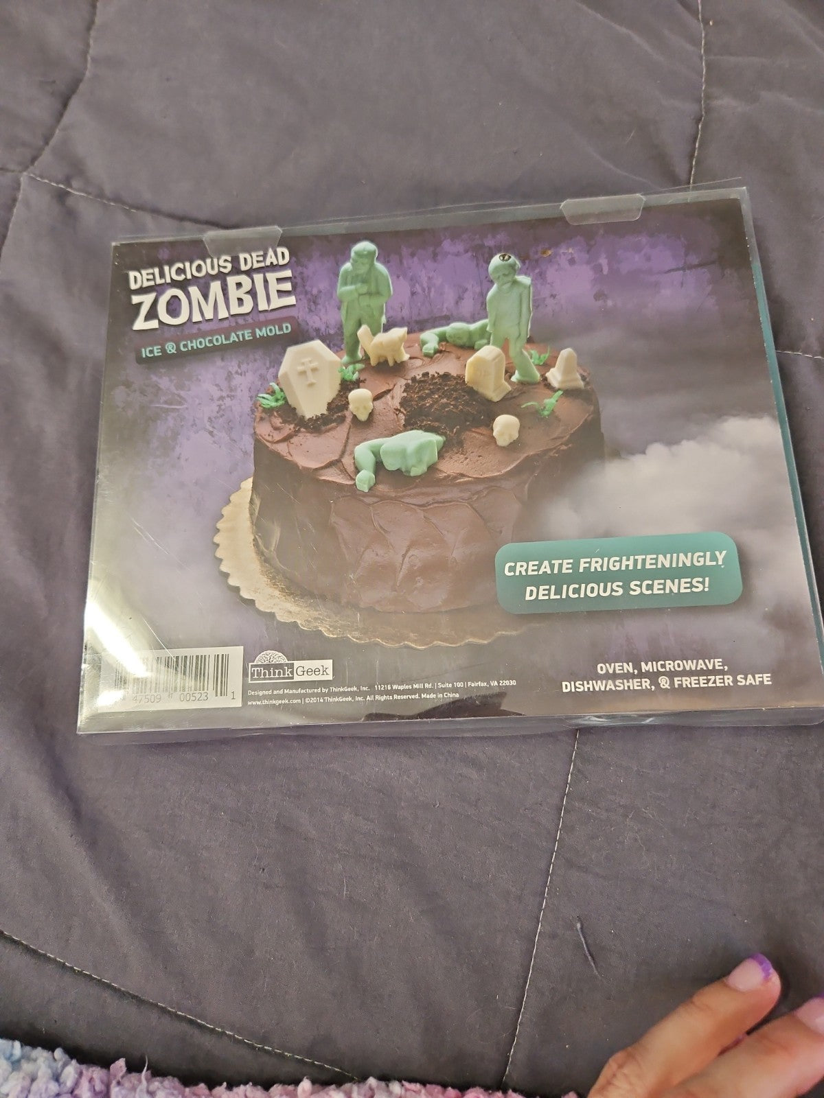 Brand New 2014 Think Geek Delicious Dead Zombie Ice Cube Candy Mold