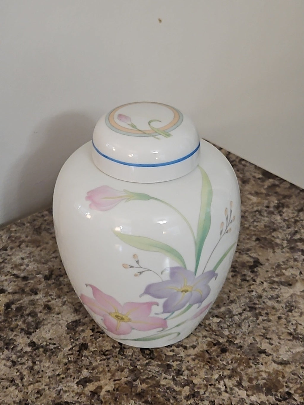 Vintage Chinoiserie Ginger Jar With Lid Purple Orchid & Blue Lily W Gold Accent