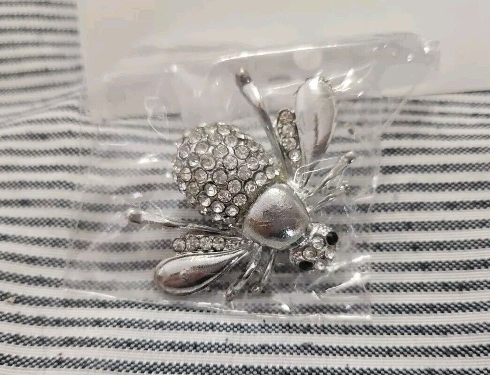 Thirty One 31 Consultant Start Swell Busy Bee Pin Silver W Rhinestones NIB
