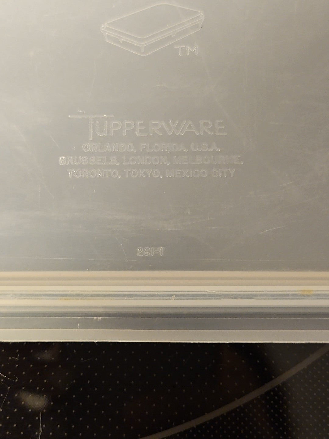 Vintage Tupperware Handolier #290 Sheer Rectangle Keeper With #291 Lid READ