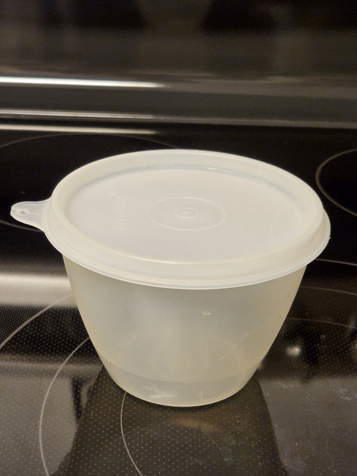 Vintage Tupperware Bowl Sheer 148 W/ Sheer Seal Lid 215