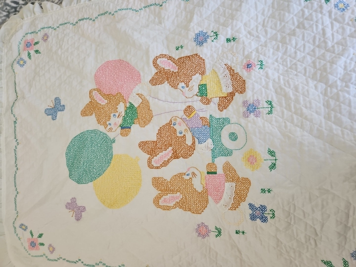 Handmade Baby Blanket Embroidered Cross Stitch Bunnies Ruffled Edge 42" X 33"