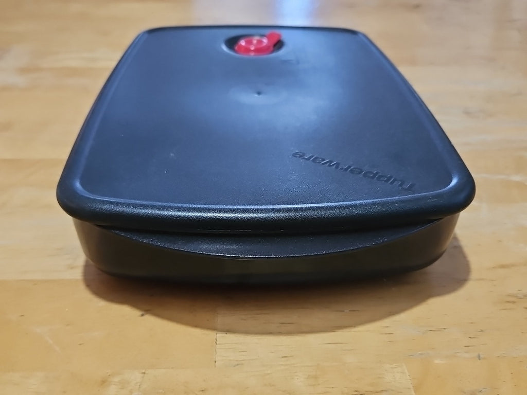 Tupperware Rock N Serve 3 Section Vent Microwave Black 3990A & Lid 3382A EUC