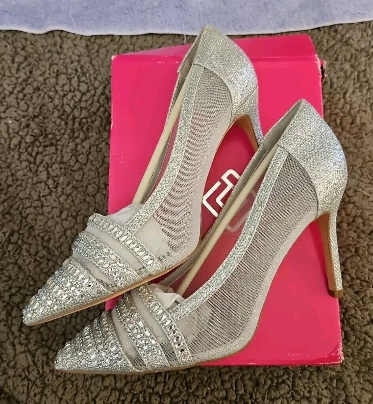 Womens Dream Pairs Silver Glitter Heels Evening Wear Size US 10. New