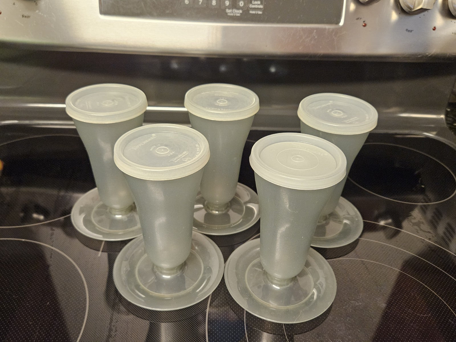 Set Of 5 Vintage Tupperware Parfait Cups Smoke Grey With Lids #754 & #296 EUC