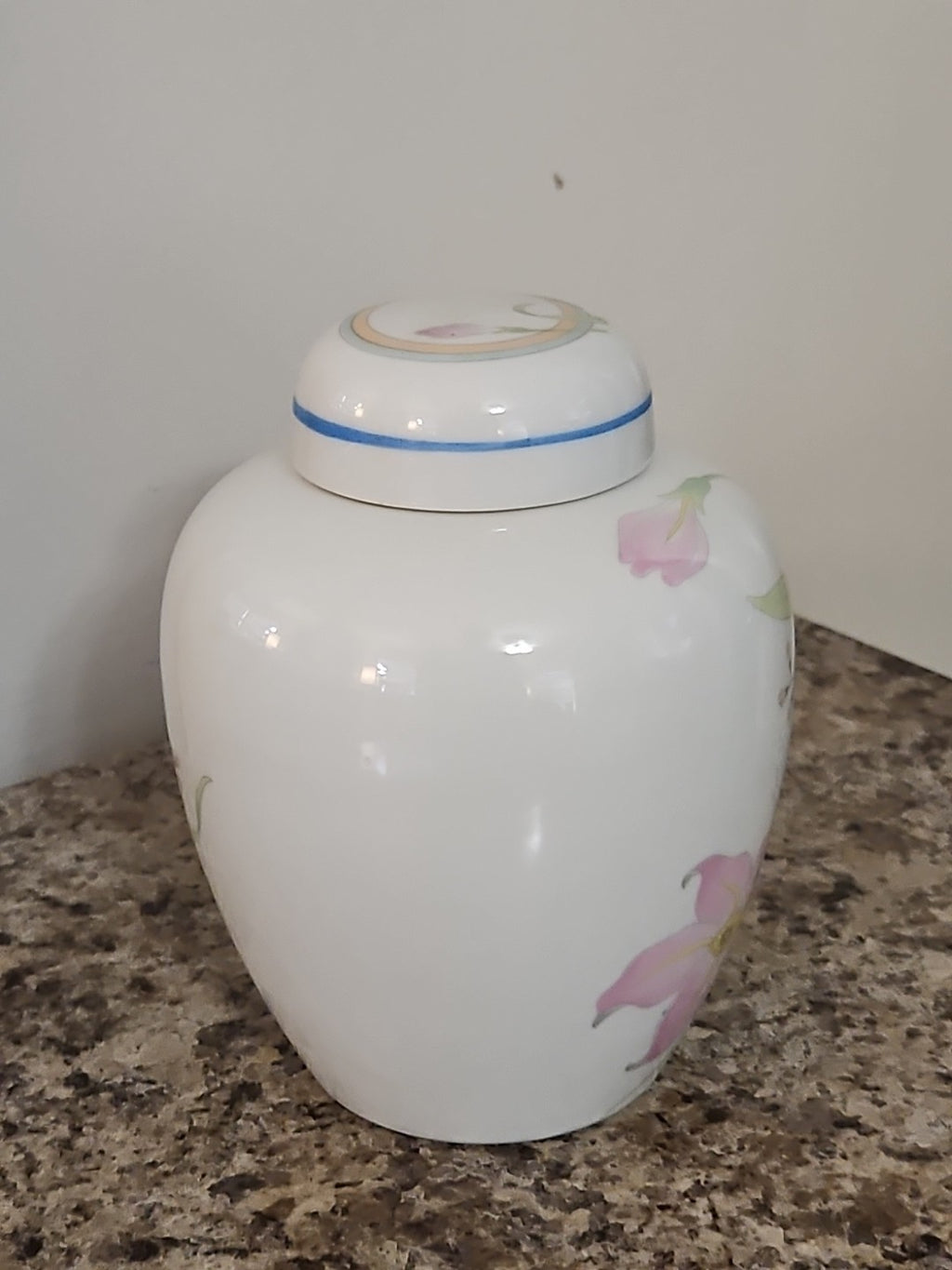 Vintage Chinoiserie Ginger Jar With Lid Purple Orchid & Blue Lily W Gold Accent